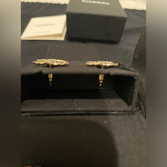Authentic Chanel 2023 studs! Never worn! Bag included! - Picture 5 of 11